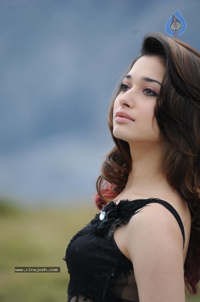 Tamanna Hot Photos - 21 / 151 photos