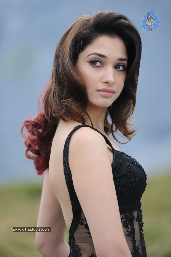 Tamanna Hot Photos - 80 / 151 photos