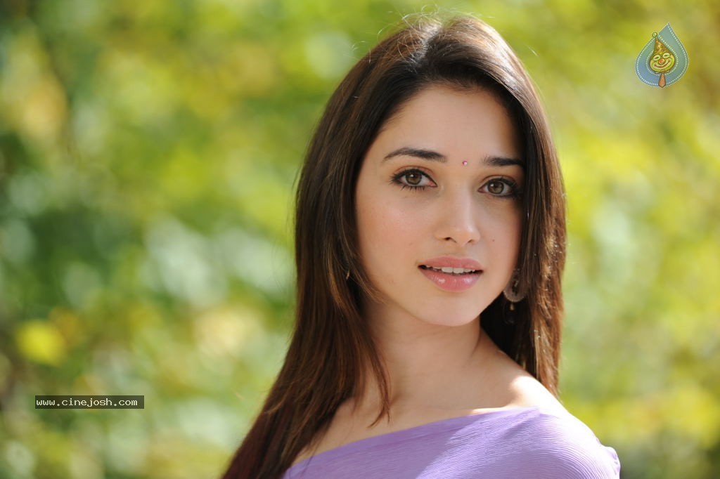 Tamanna Hot Photos - 14 / 70 photos