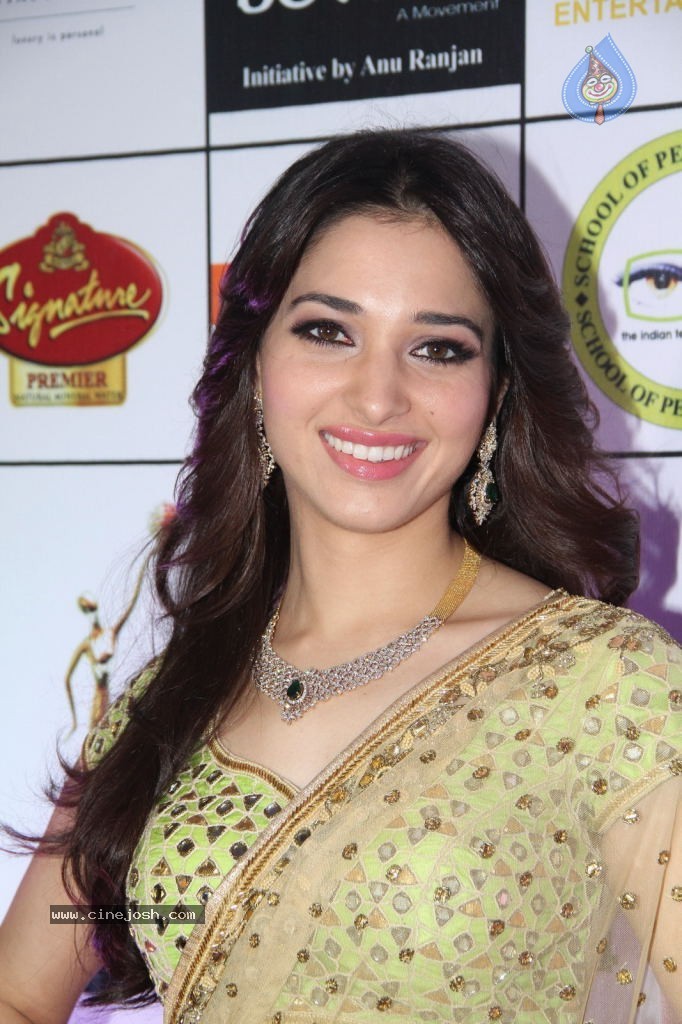 Tamanna Hot Pics - 31 / 97 photos