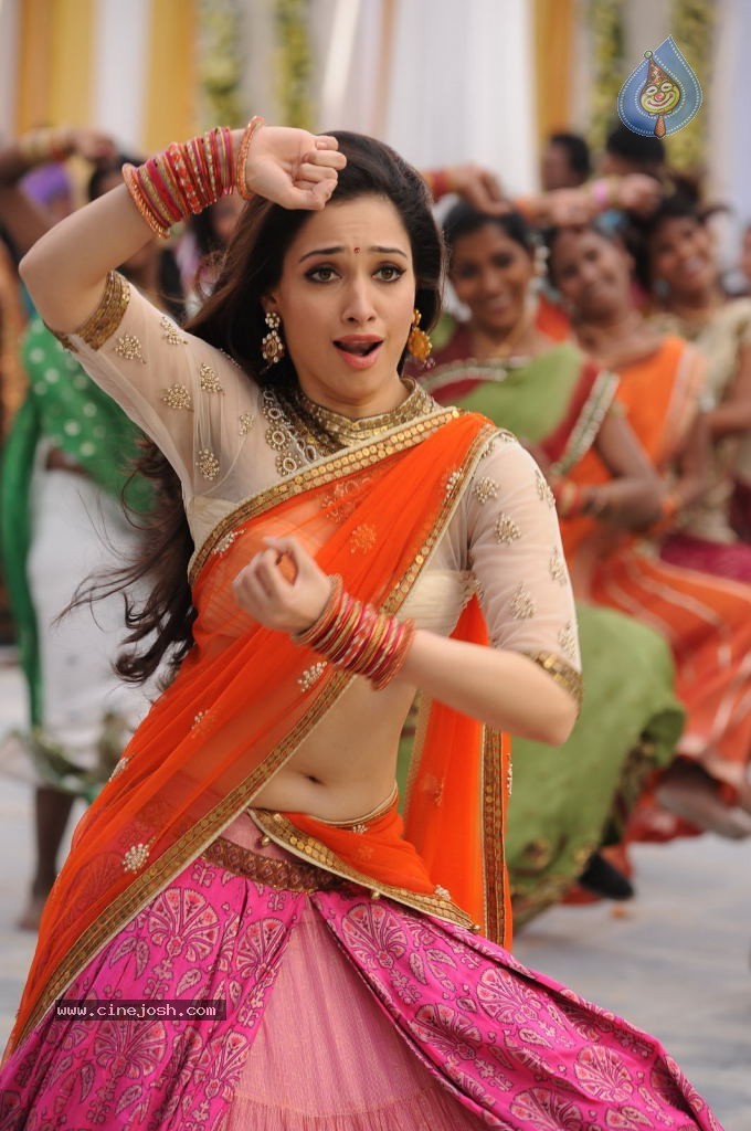 Tamanna Hot Stills - 18 / 41 photos