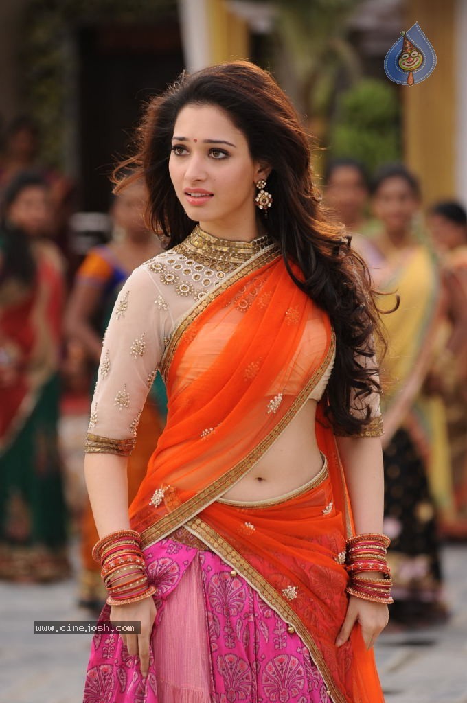 Tamanna Hot Stills - 35 / 41 photos