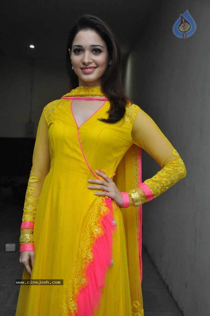 Tamanna Latest Stills - 10 / 53 photos