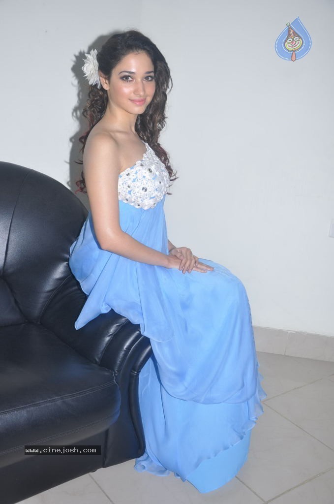 Tamanna Latest Stills - 11 / 48 photos