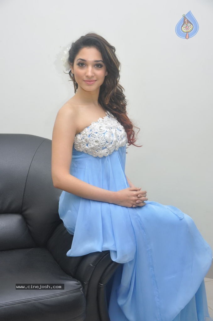 Tamanna Latest Stills - 26 / 48 photos