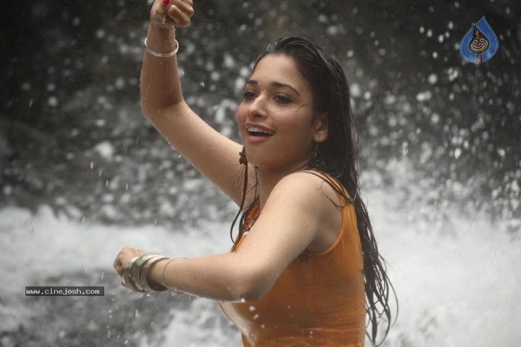 Tamanna Latest Stills - 34 / 65 photos