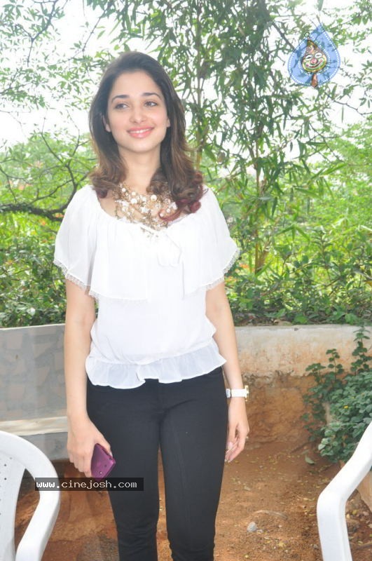 Tamanna Latest Stills - 26 / 30 photos