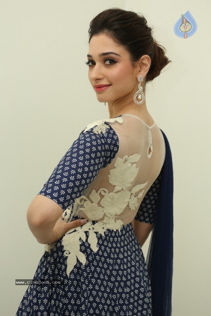 Tamanna New Pics - 20 / 102 photos