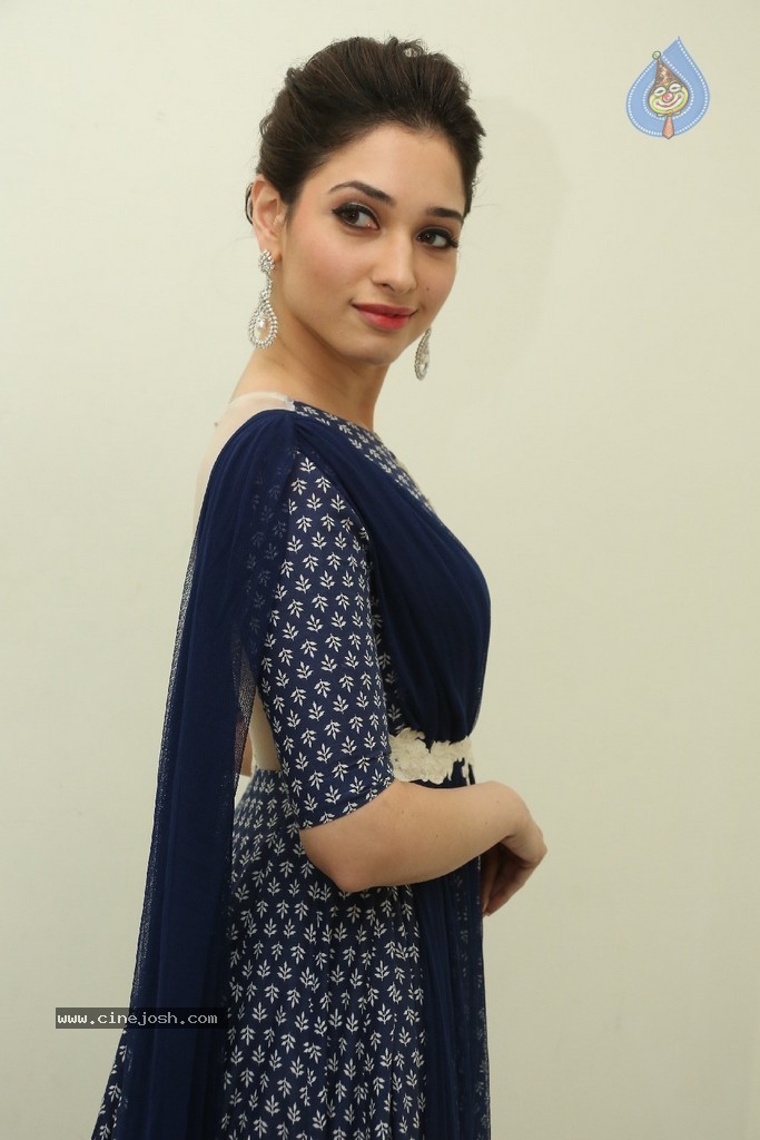 Tamanna New Pics - 57 / 102 photos