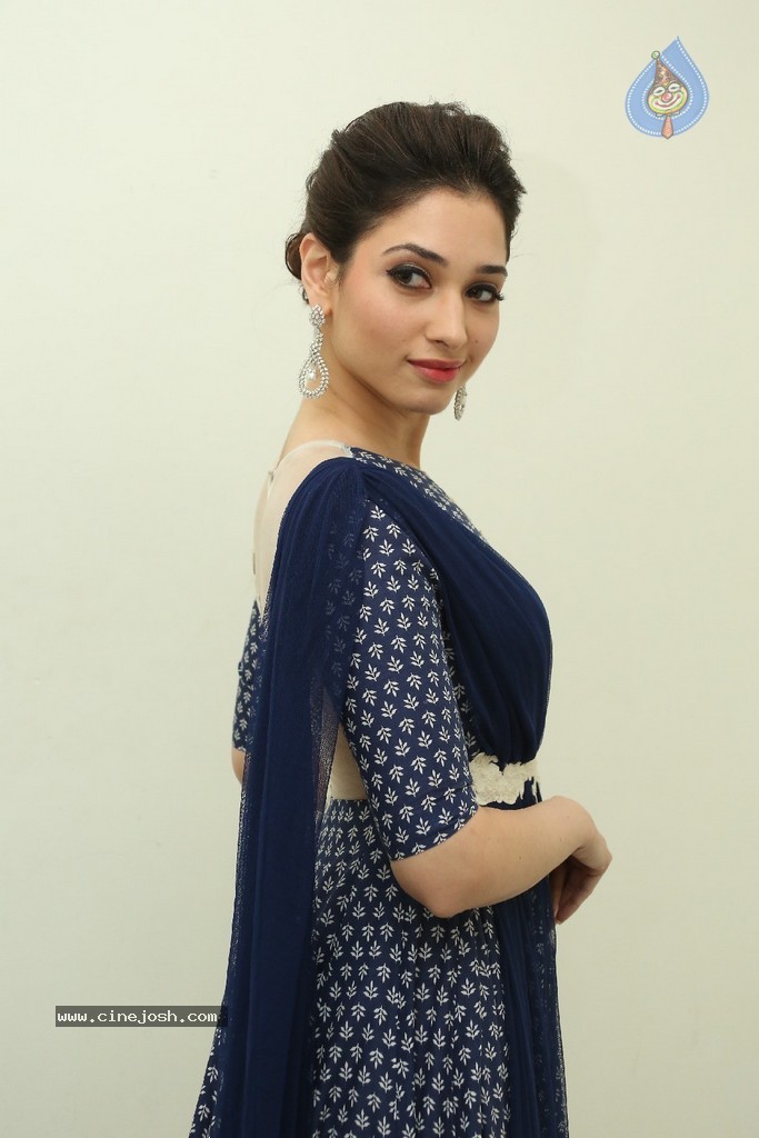 Tamanna New Pics - 72 / 102 photos