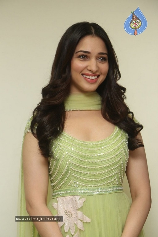 Tamanna New Pics - 8 / 19 photos