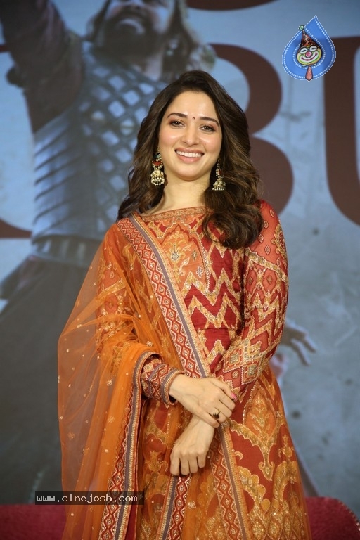 Tamannaah New Gallery - 13 / 21 photos