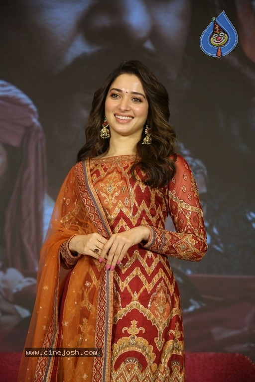 Tamannaah New Gallery - 19 / 21 photos