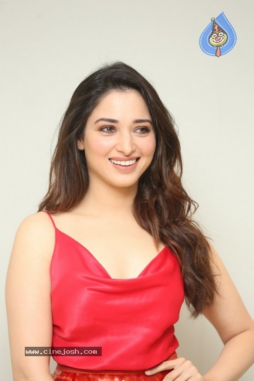 Tamannaah New Photos - 10 / 21 photos