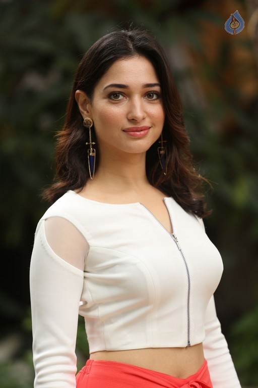 Tamannaah Pics - 6 / 42 photos