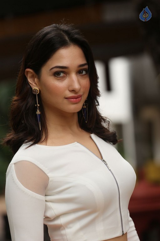 Tamannaah Pics - 36 / 42 photos