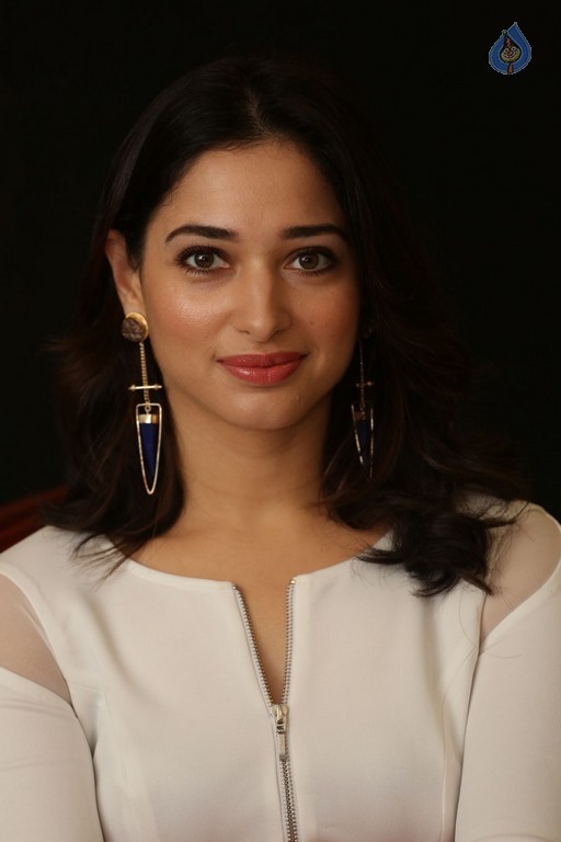 Tamannaah Pics - 38 / 42 photos