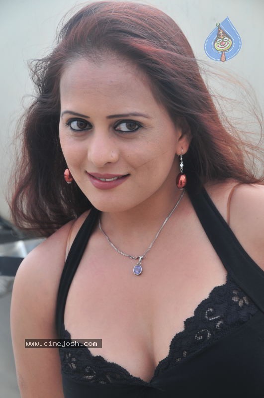 Tanisha Spicy Gallery - 28 / 127 photos