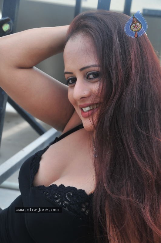 Tanisha Spicy Gallery - 102 / 127 photos