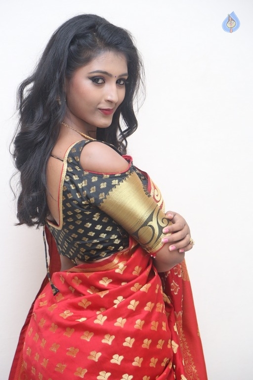 Tanishka Latest Stills - 9 / 42 photos