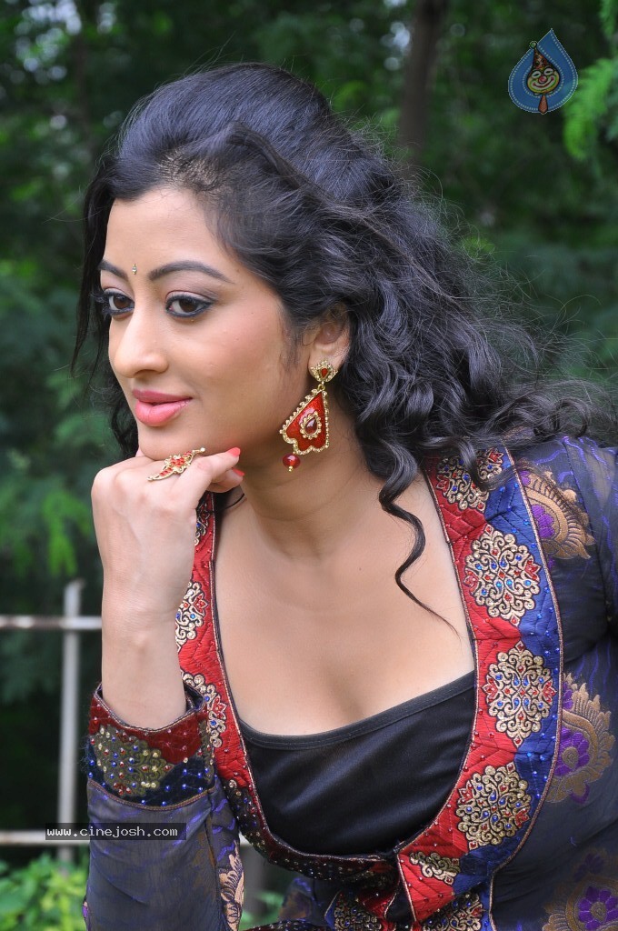 Tanishka Stills - 31 / 74 photos