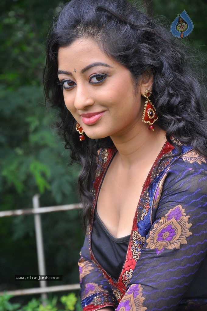 Tanishka Stills - 48 / 74 photos