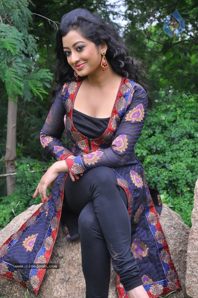 Tanishka Stills - 57 / 74 photos