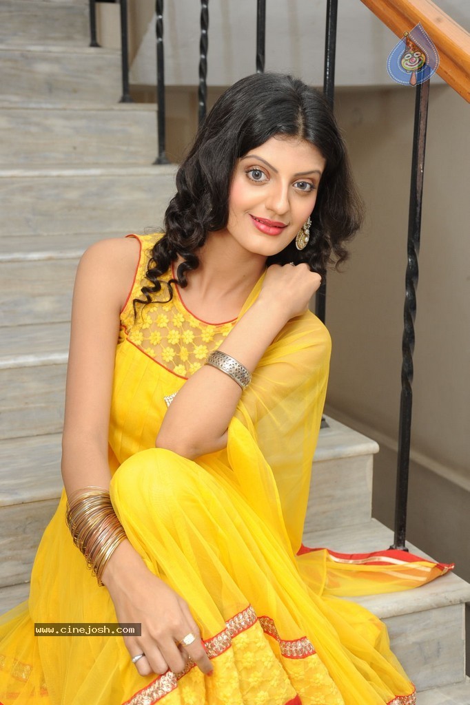 Tanishq Tiwari Stills - 75 / 92 photos