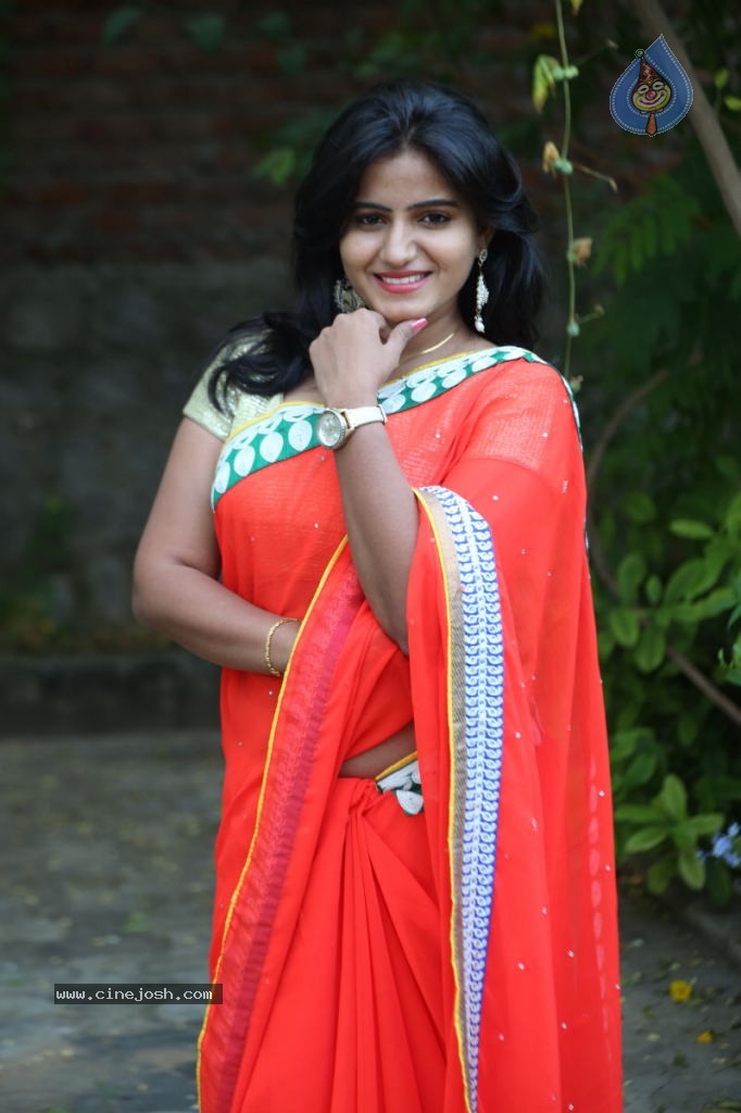 Tanusha Stills - 21 / 102 photos