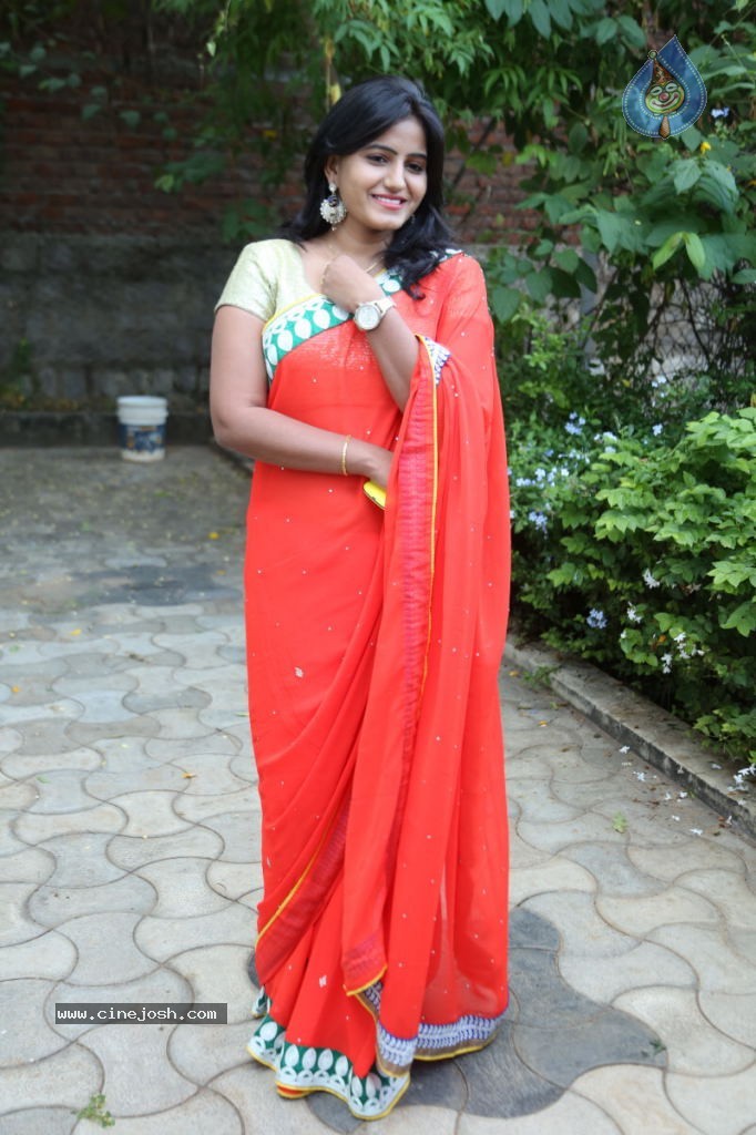 Tanusha Stills - 23 / 102 photos