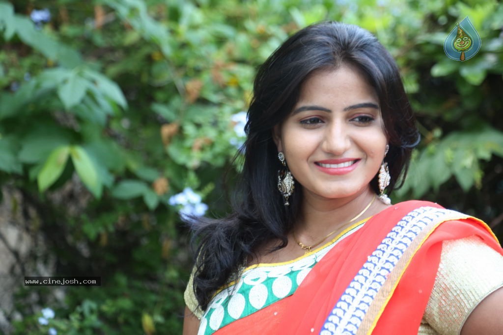 Tanusha Stills - 25 / 102 photos