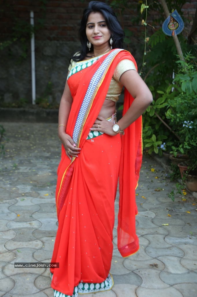 Tanusha Stills - 40 / 102 photos