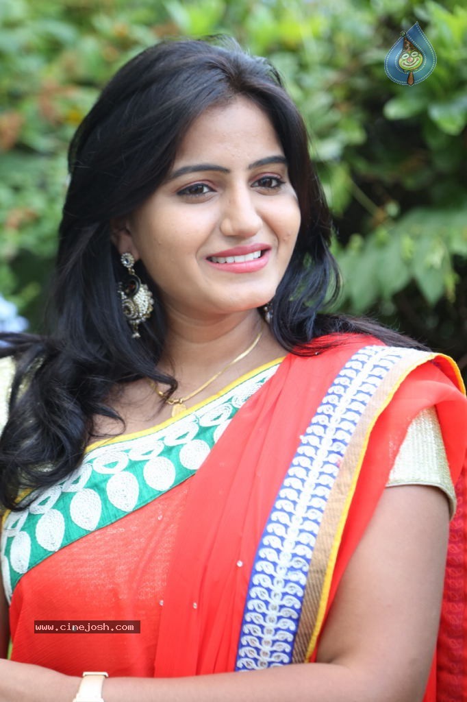 Tanusha Stills - 49 / 102 photos