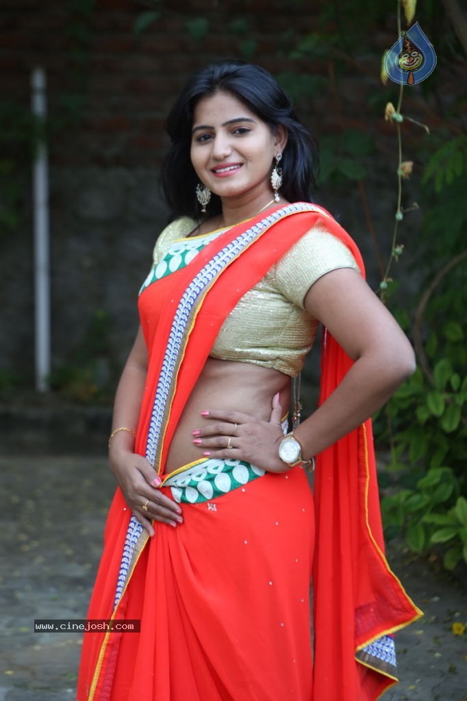 Tanusha Stills - 51 / 102 photos