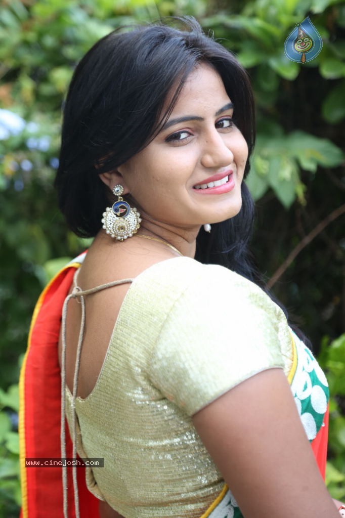 Tanusha Stills - 66 / 102 photos