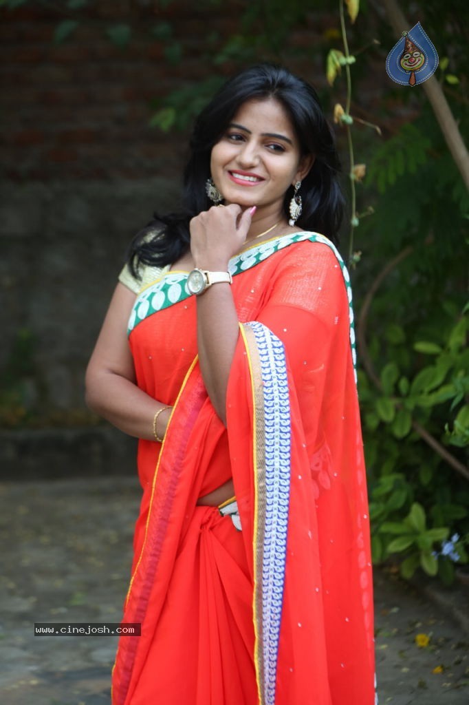 Tanusha Stills - 68 / 102 photos