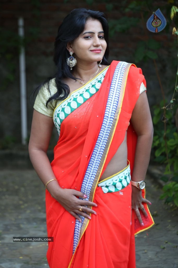 Tanusha Stills - 71 / 102 photos