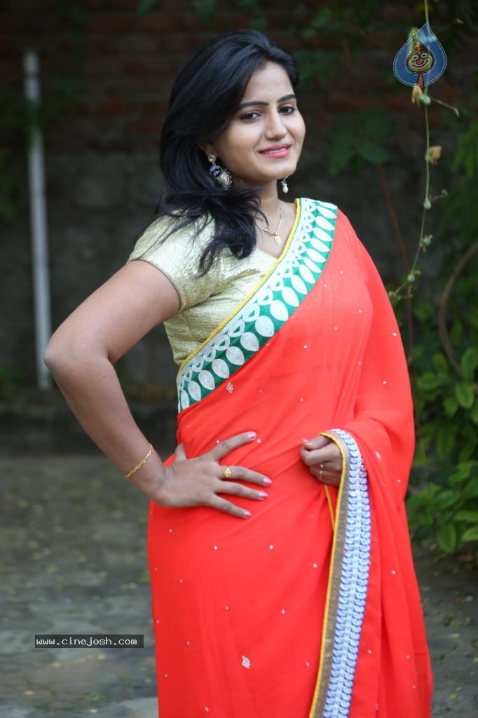 Tanusha Stills - 76 / 102 photos