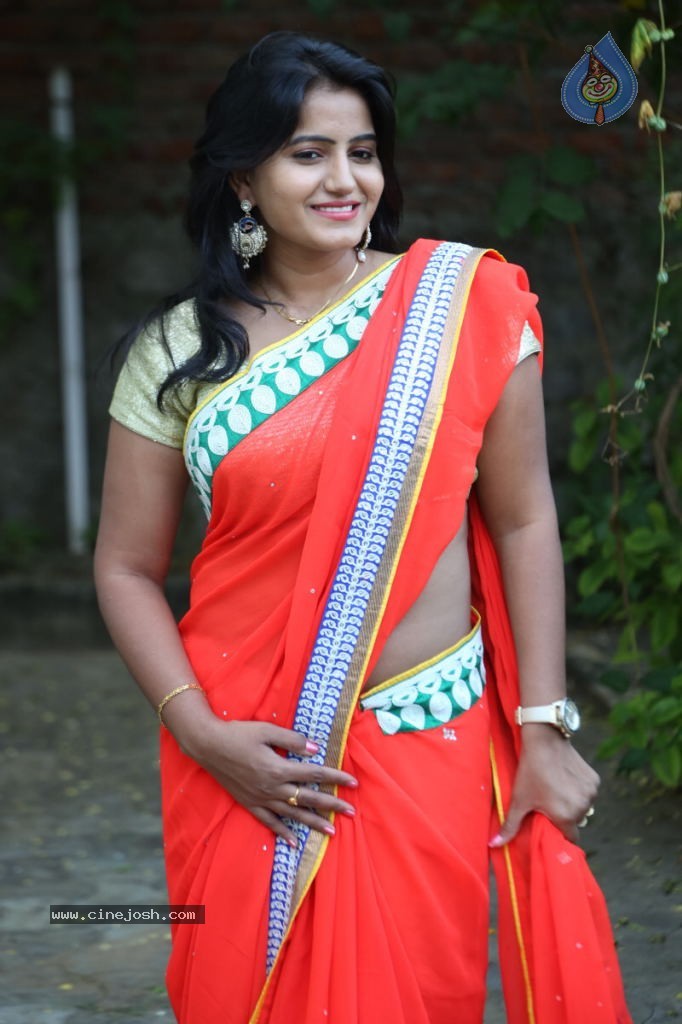 Tanusha Stills - 81 / 102 photos