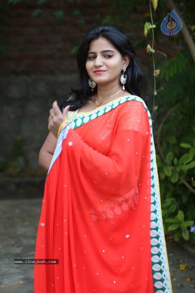 Tanusha Stills - 91 / 102 photos