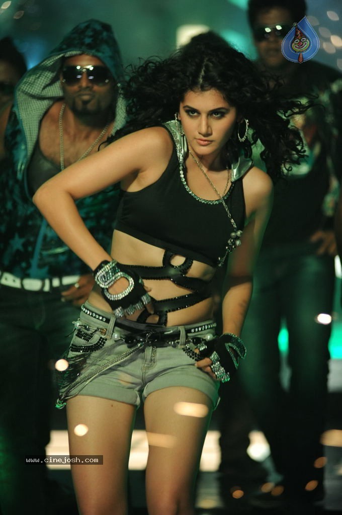 Tapsee Hot Photos - 8 / 12 photos