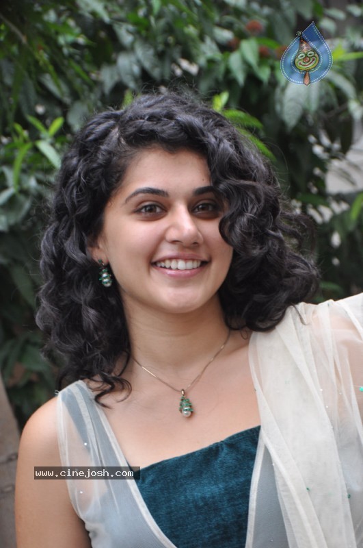 Tapsee Latest Gallery - 28 / 64 photos