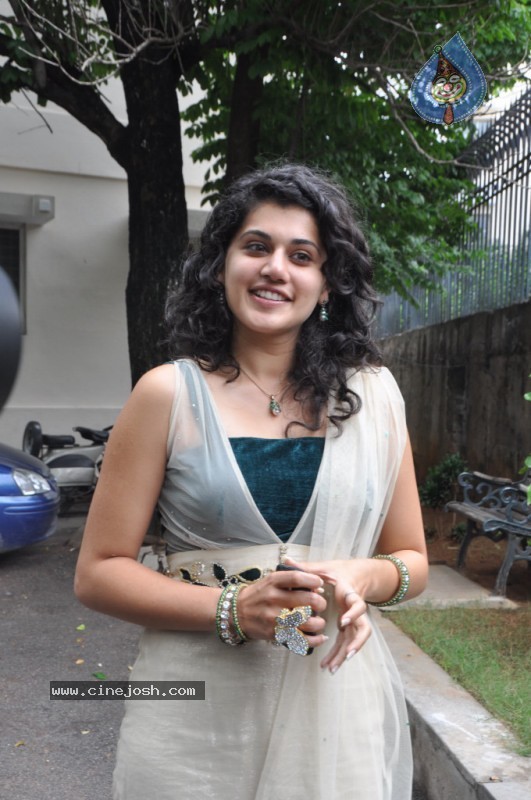 Tapsee Latest Gallery - 43 / 64 photos