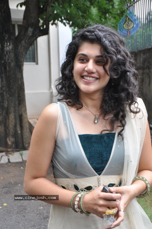 Tapsee Latest Gallery - 49 / 64 photos