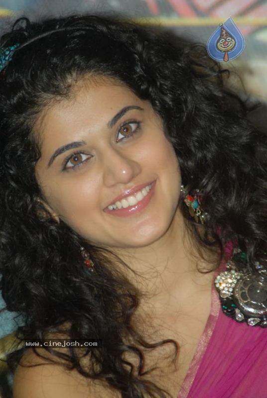 Tapsee Latest Pics - 15 / 49 photos