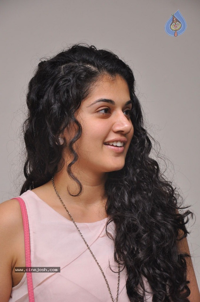 Tapsee Latest Pics - 26 / 29 photos