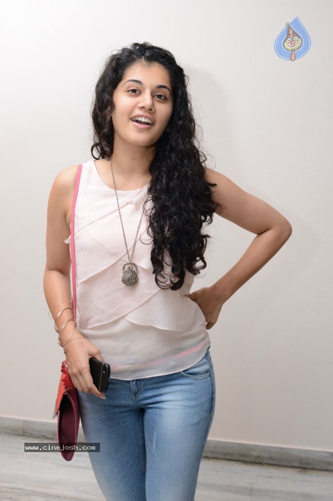 Tapsee Latest Pics - 28 / 29 photos