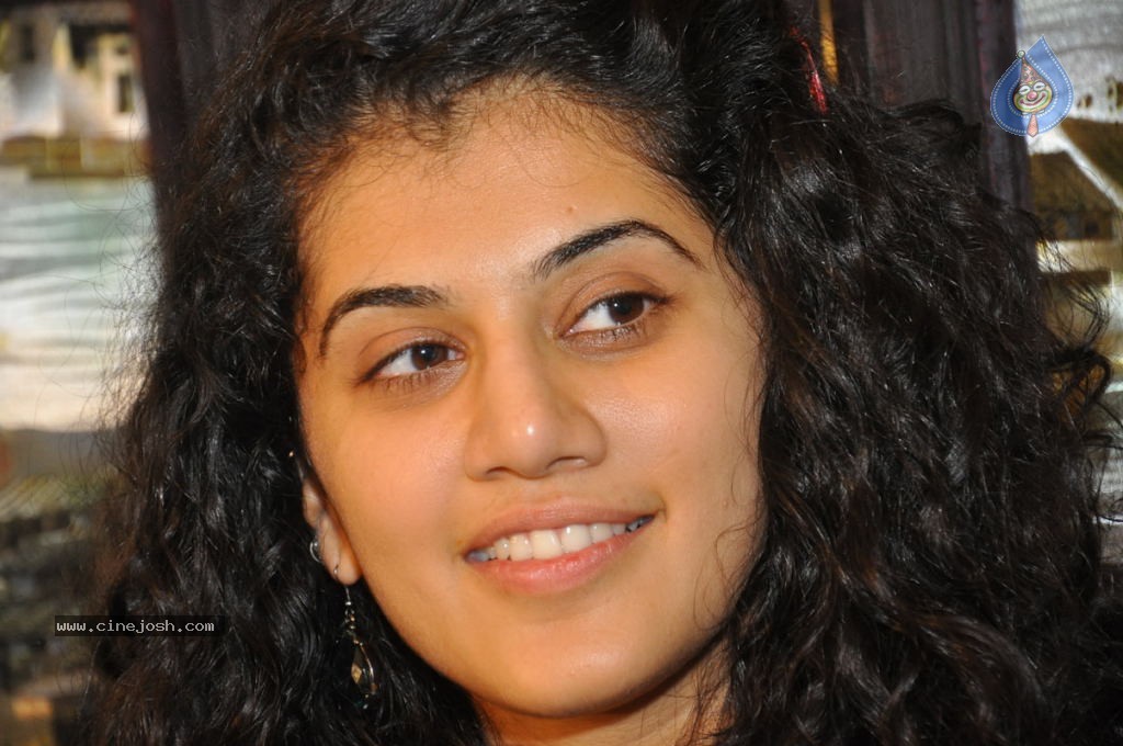 Tapsee Latest Stills - 47 / 72 photos