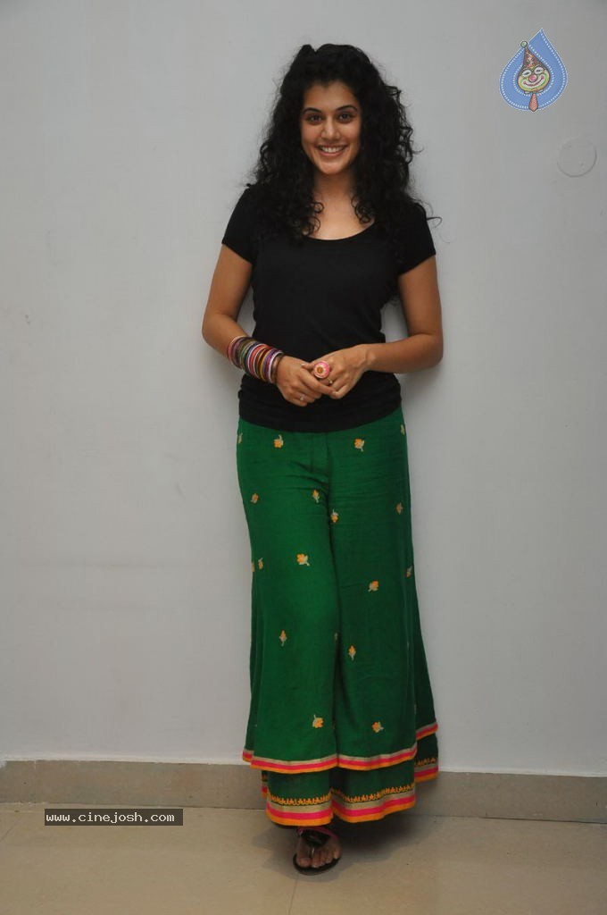 Tapsee Latest Stills - 59 / 72 photos