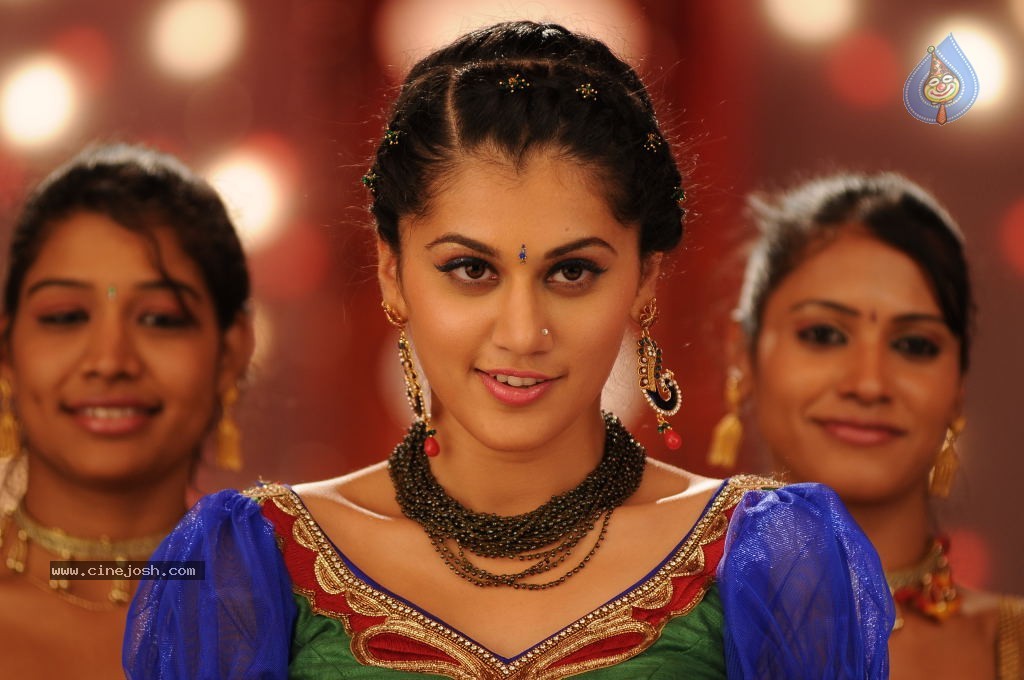 Tapsee Spicy Stills - 67 / 93 photos